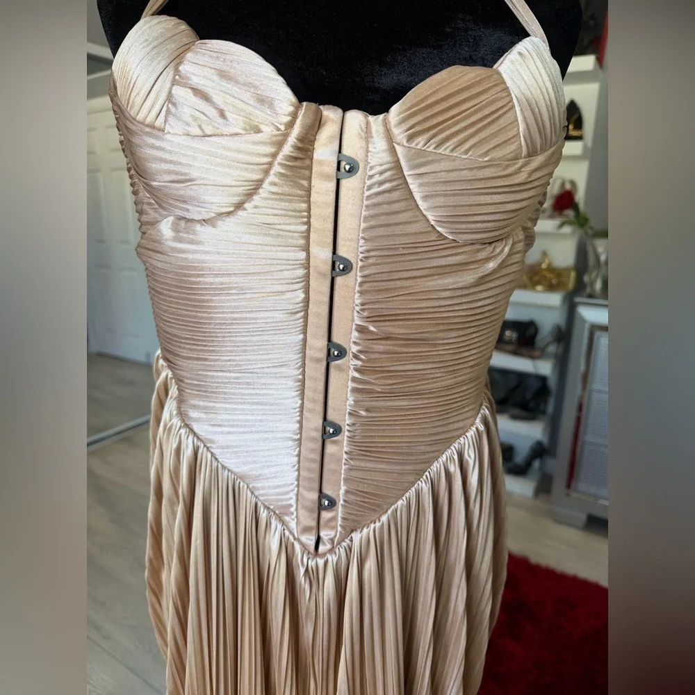 Elegant Tan Maxi Dress - Picture 5 of 9